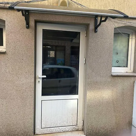 манолов Lejlighed